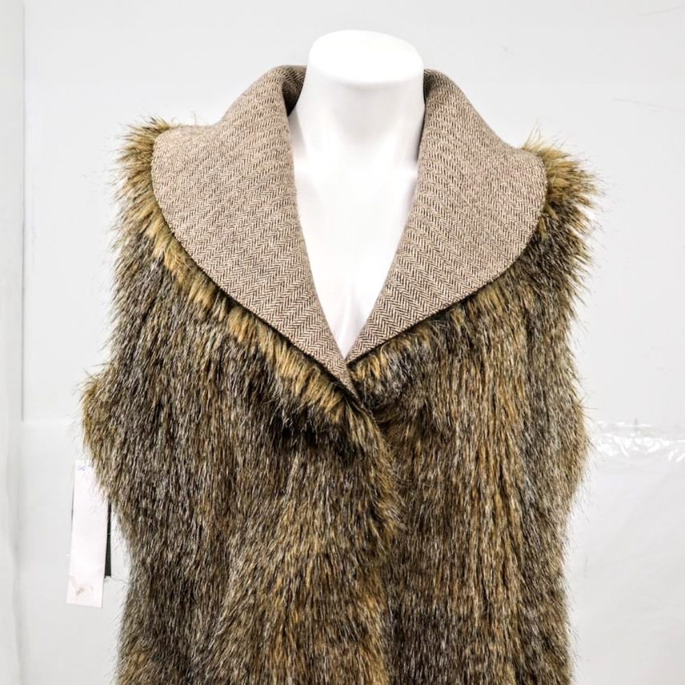 Jeffrey Banks Reversible Faux Fur Vest New with tags Size L